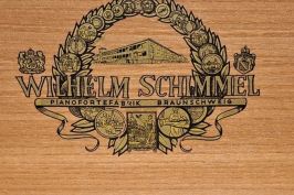 Gebrauchtes Schimmel Klavier Logo