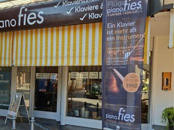 Piano Fies Square Flag. Ein Klavier ist mehr als ein Instrument