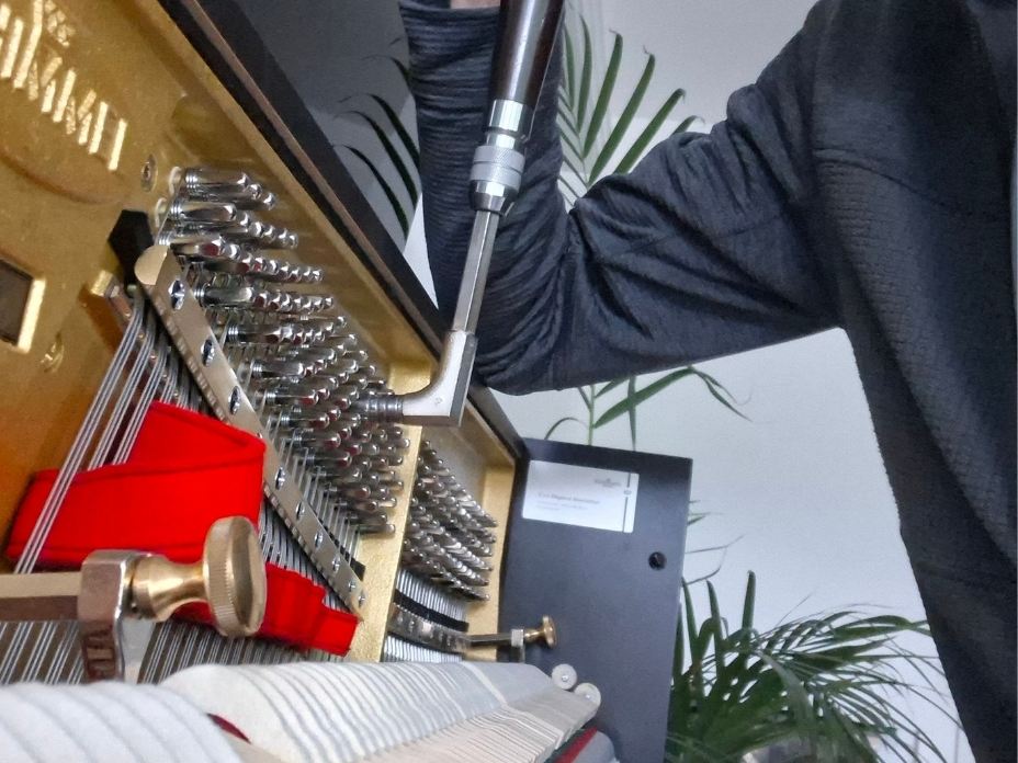Klavier stimmen in Bühl durch Piano Fies